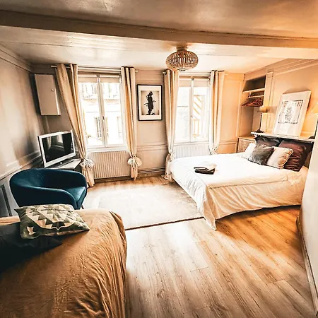 Le 105, Couette-café 4*