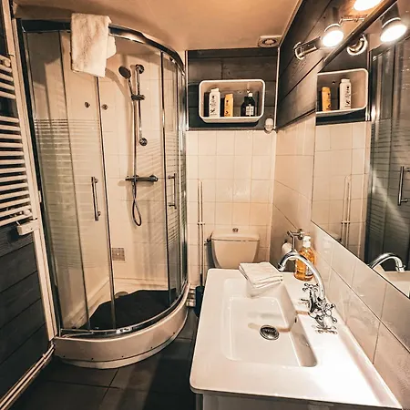 Le 105, أونفلور