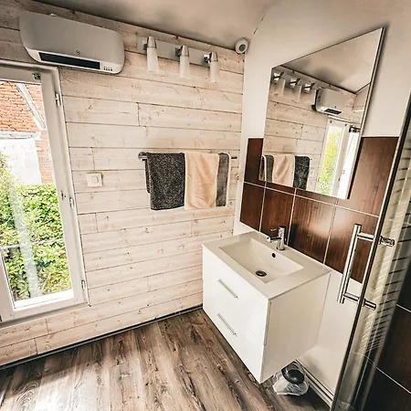 Le 105, Couette-café