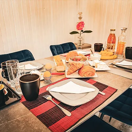 Le 105, أونفلور